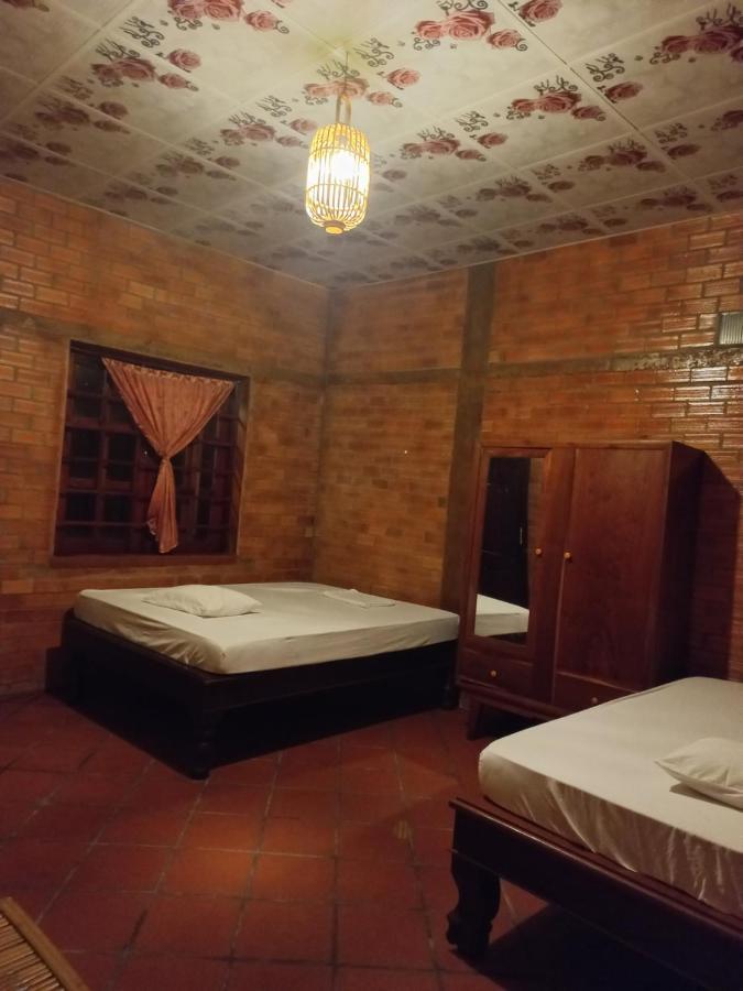 Ngoc Phuong Homestay Vĩnh Long Exterior photo