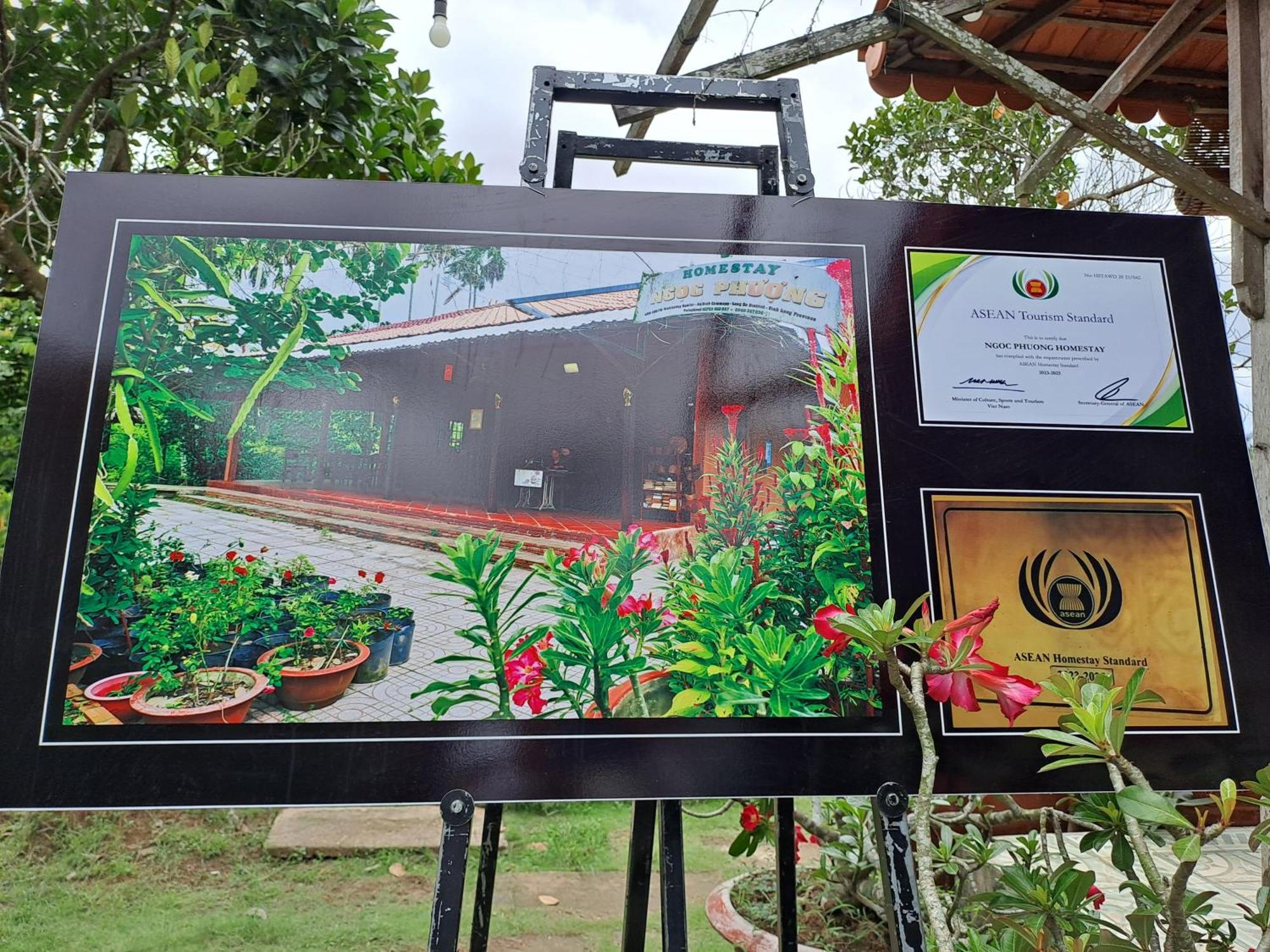 Ngoc Phuong Homestay Vĩnh Long Exterior photo