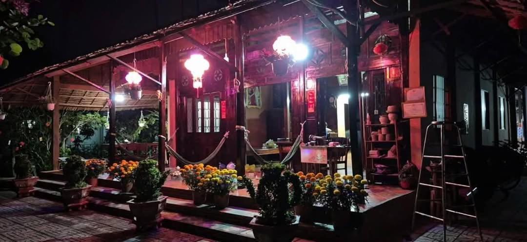 Ngoc Phuong Homestay Vĩnh Long Exterior photo